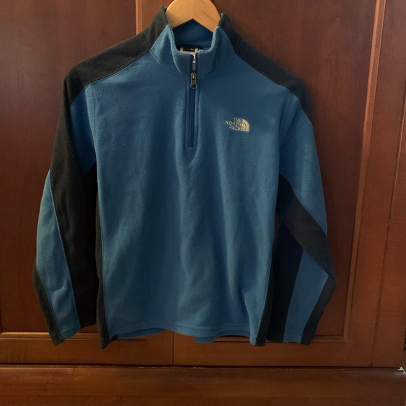 North Face 1/4 Zip Fleece - Picture 2 of 8